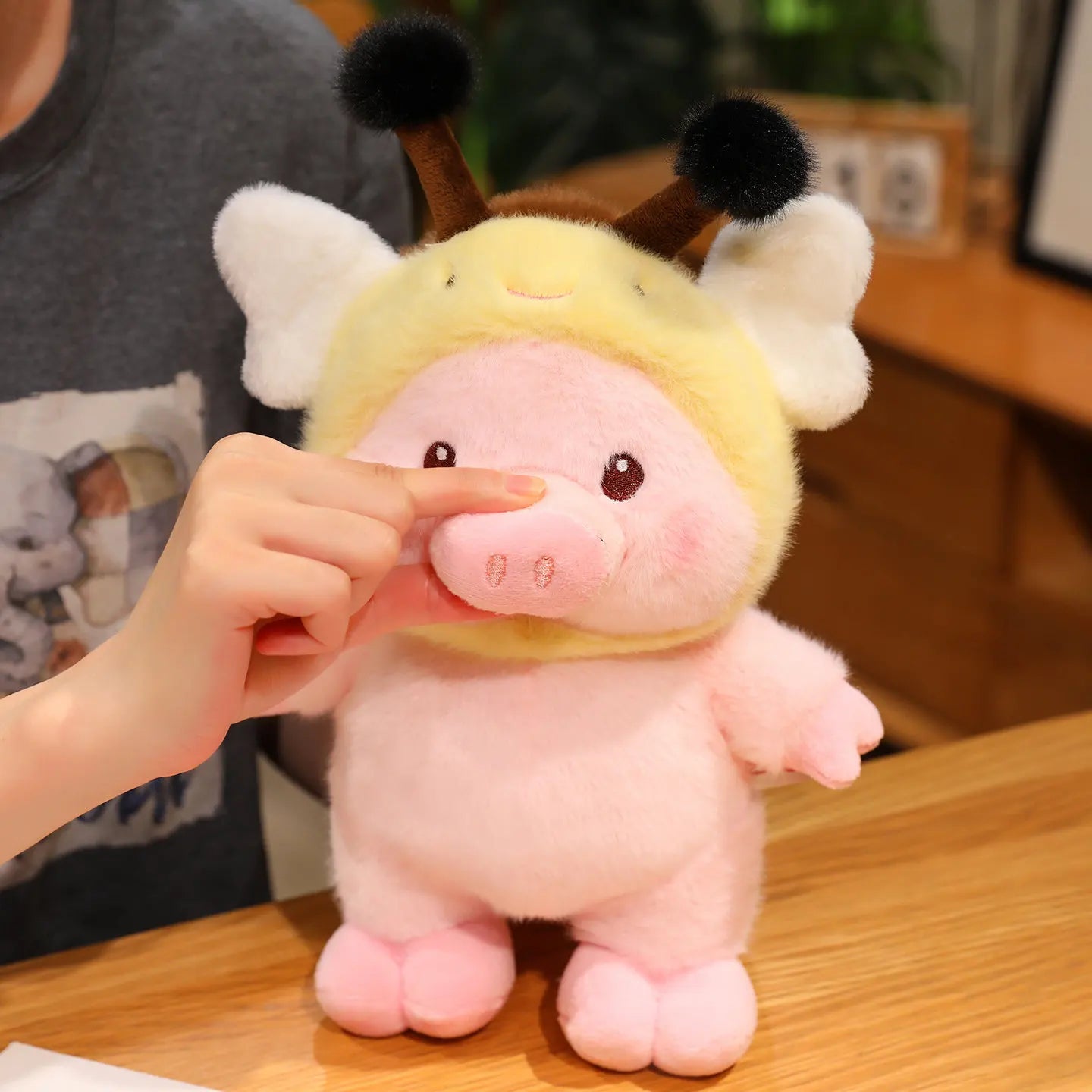 Cute Animal(Bear/Pig/Penguin) With Bee Dress Up Plush Toys 33/43cm