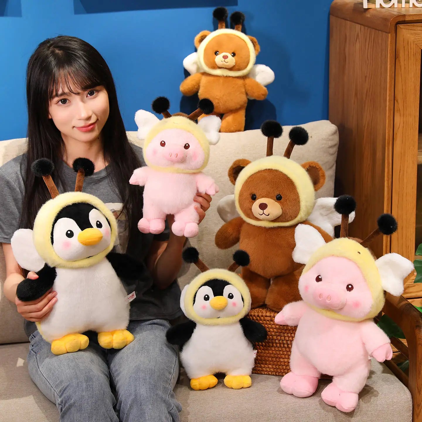 Cute Animal(Bear/Pig/Penguin) With Bee Dress Up Plush Toys 33/43cm
