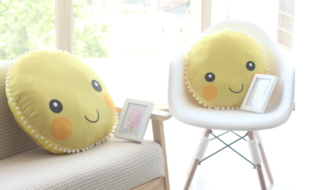 Cute Smiling Face Pillow Plush Toys (With "You are my sunshine") 42cm/53cm 