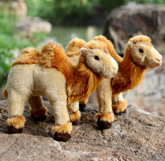 Camel Lifelike Plush Toys 25cm