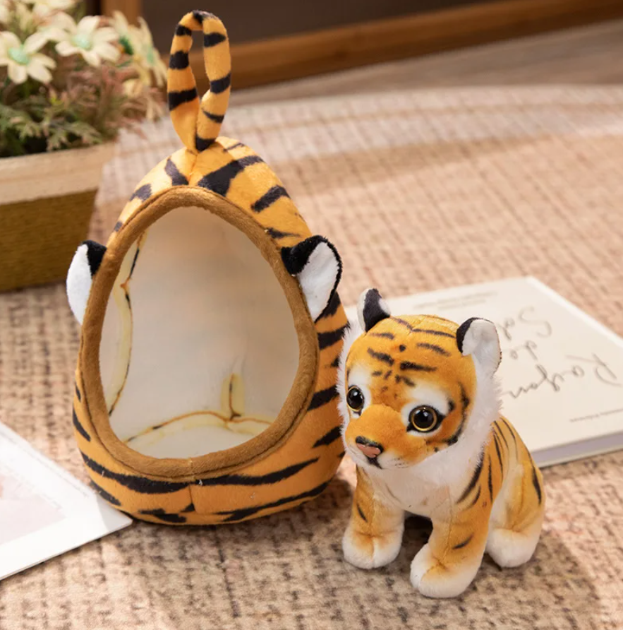 Animal (Lion/Tiger/Leopard/Giraffe) Lifelike Plush Toys With House 18cm - 5 Styles